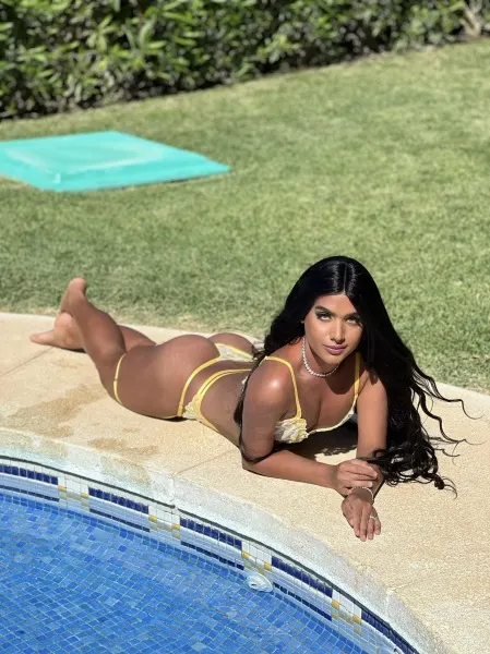 Alessia, trans escort in Dubai โ photo 2