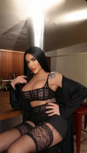 Aline, trans escort in Dubai โ photo 6