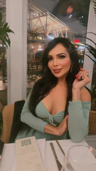 Aline, trans escort in Dubai โ photo 6