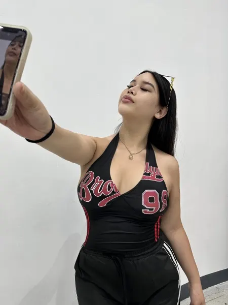 Aline, Asian trans escort in Dubai โ photo 13