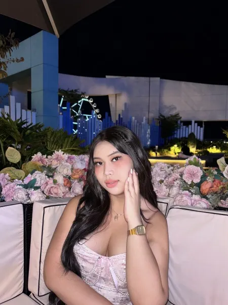 Aline, Asian trans escort in Dubai โ photo 8