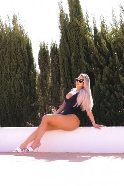 Amanda, Brazilian trans escort in Dubai โ photo 5