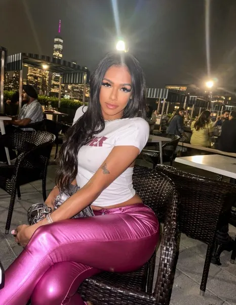 Amanda, Brazilian trans escort in Dubai โ photo 3