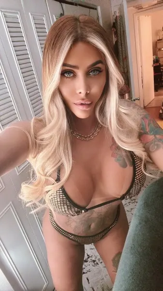 Amanda, Brazilian trans escort in Dubai โ photo 8