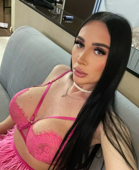 Bella, Russian trans escort in Dubai โ photo 16