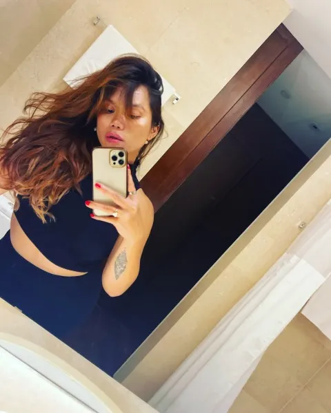 Bella, Asian trans escort in Dubai โ photo 10