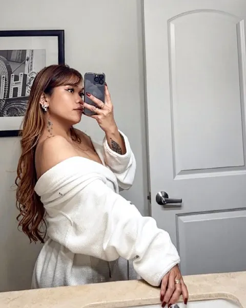 Bella, Asian trans escort in Dubai โ photo 7
