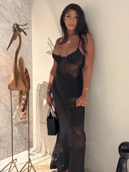 Bianca, Brazilian trans escort in Dubai โ photo 10