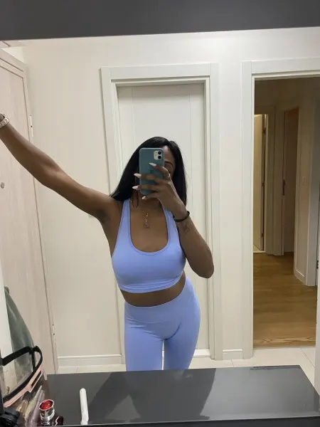 Camila, Brazilian trans escort in Dubai โ photo 11