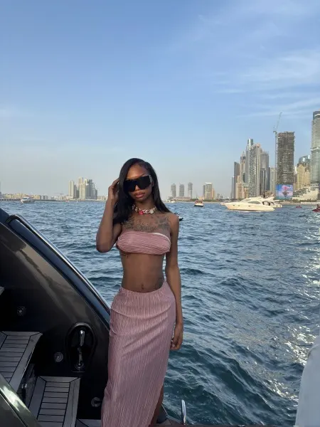 Camila, Brazilian trans escort in Dubai โ photo 5