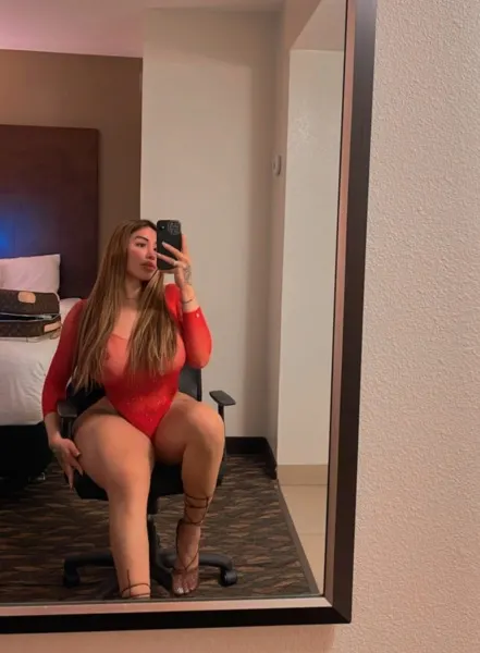 Coco, Brazilian trans escort in Dubai โ photo 6