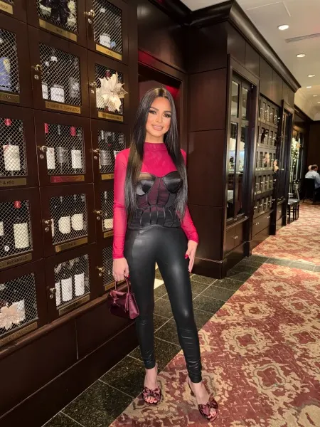 Daniela, trans escort in Dubai โ photo 14