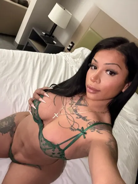 Daniela, trans escort in Dubai โ photo 2