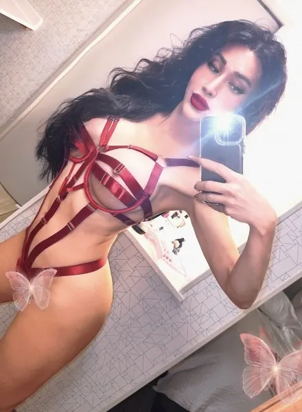 Duda, trans escort in Dubai