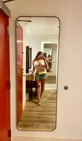 Emanuelly, Brazilian trans escort in Dubai โ photo 15