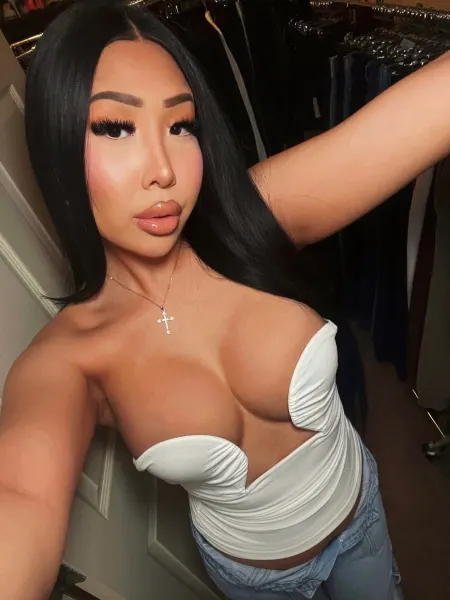 Fabiana, Asian trans escort in Dubai โ photo 3