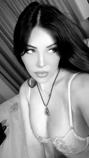 Fabiana, trans escort in Dubai โ photo 5