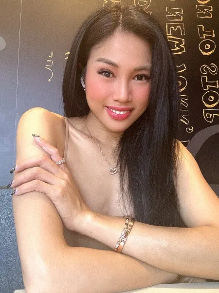 Fernanda, Asian trans escort in Dubai โ photo 11