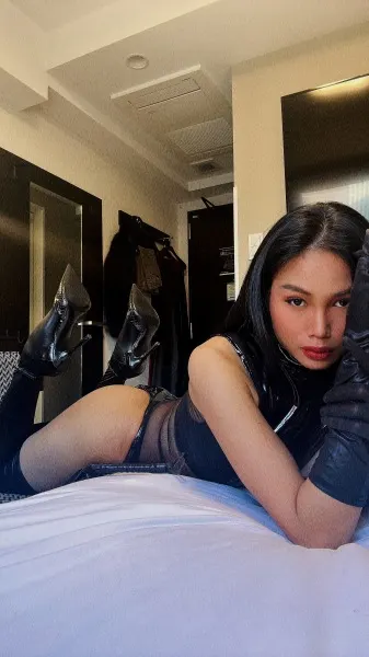 Fernanda, Asian trans escort in Dubai โ photo 9