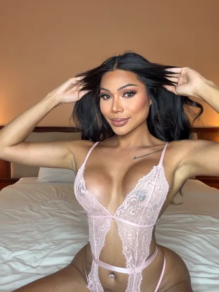 Gabi, Asian trans escort in Dubai โ photo 10