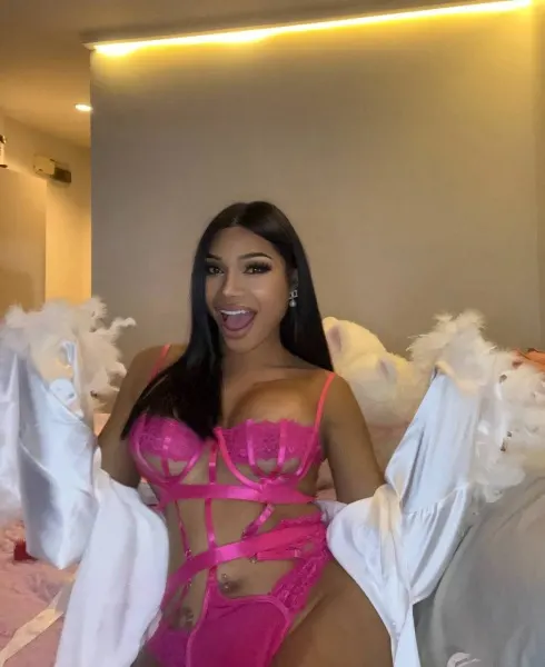 Gabi, Asian trans escort in Dubai โ photo 2