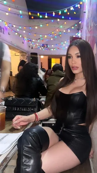Giovana, Brazilian trans escort in Dubai โ photo 13