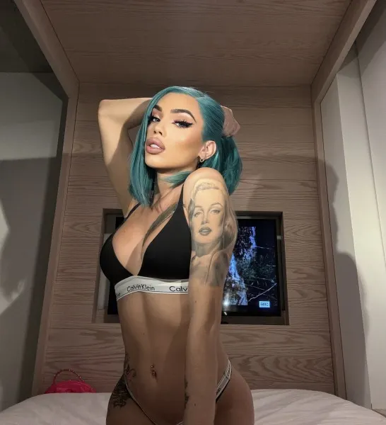 Hanna, Brazilian trans escort in Dubai โ photo 12