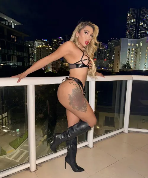 Isabella, trans escort in Dubai โ photo 15
