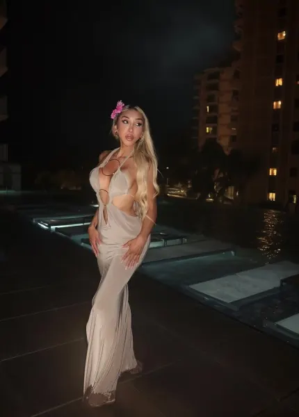 Isabella, trans escort in Dubai โ photo 2