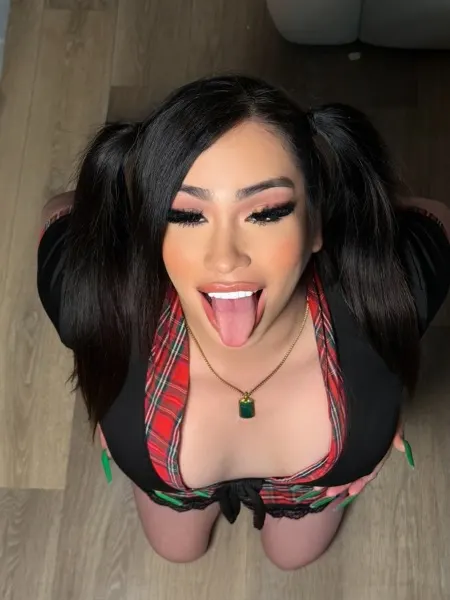 Jade, Brazilian trans escort in Dubai โ photo 8