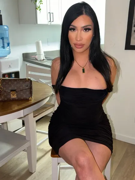 Jade, Brazilian trans escort in Dubai โ photo 9