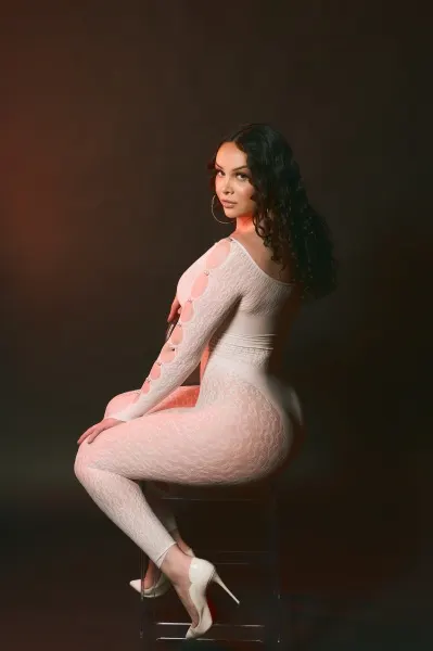 Juliana, trans escort in Dubai — photo 9