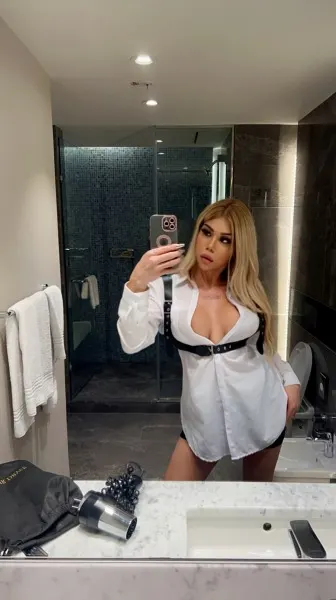 Juliana, trans escort in Dubai โ photo 17