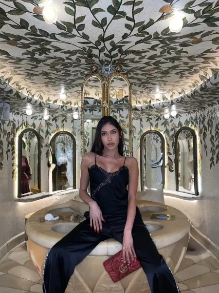 Luna, Asian trans escort in Dubai — photo 13