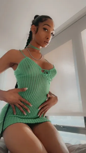 Mel, Brazilian trans escort in Dubai โ photo 4