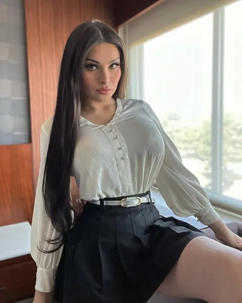 Melissa, Brazilian trans escort in Dubai โ photo 14