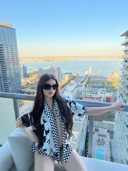 Melissa, Brazilian trans escort in Dubai โ photo 16