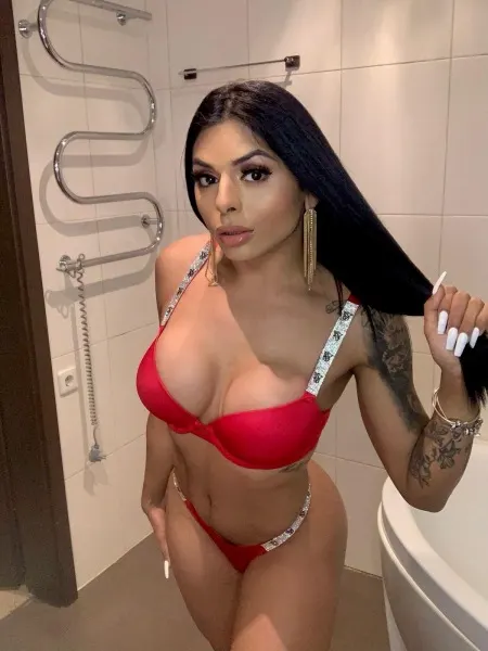 Melissa, Brazilian trans escort in Dubai โ photo 9