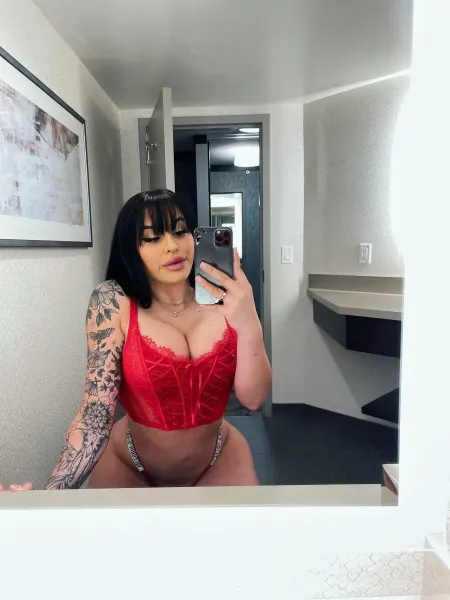Mina, trans escort in Dubai โ photo 2