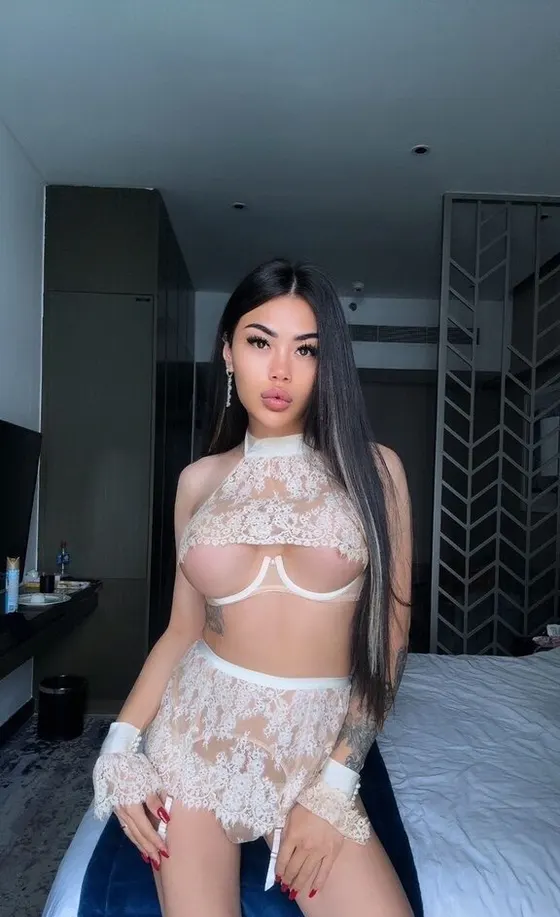Mina, Asian trans escort in Dubai โ photo 16