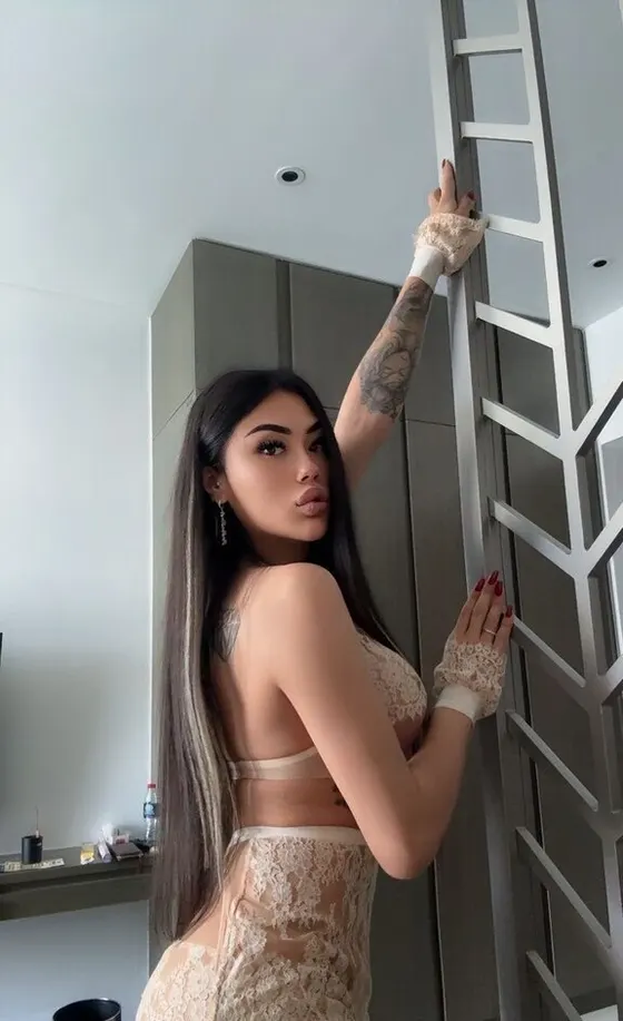 Mina, Asian trans escort in Dubai โ photo 18