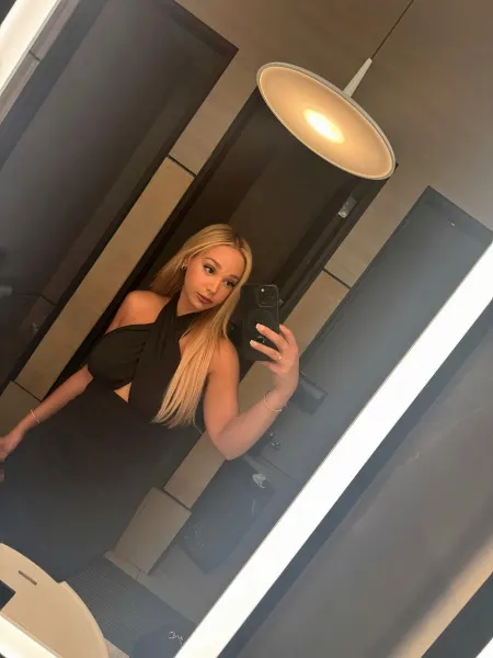 Mina, Russian trans escort in Dubai โ photo 4
