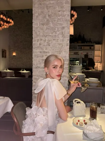 Mirela, Asian trans escort in Dubai — photo 16