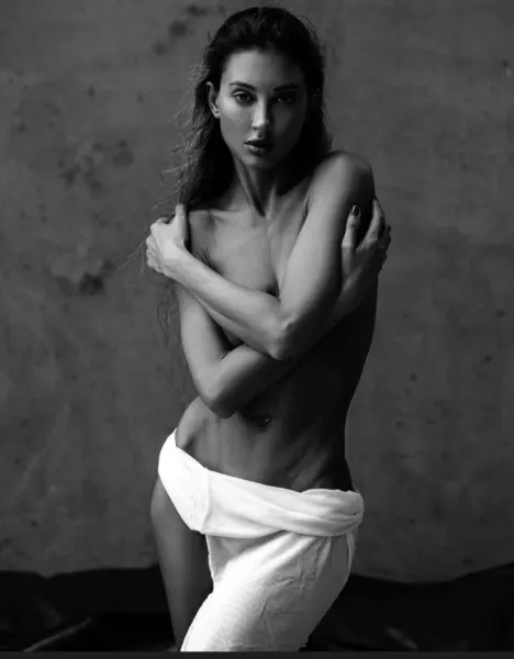 Nikki, Brazilian trans escort in Dubai โ photo 4