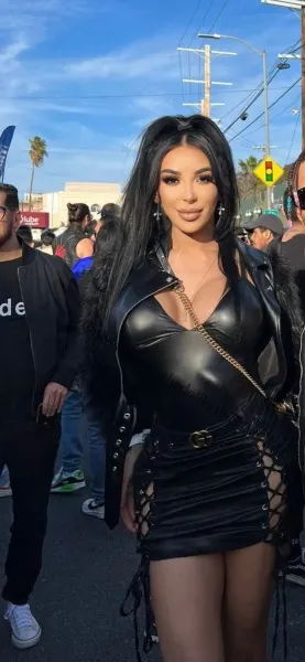 Nikki, trans escort in Dubai — photo 8
