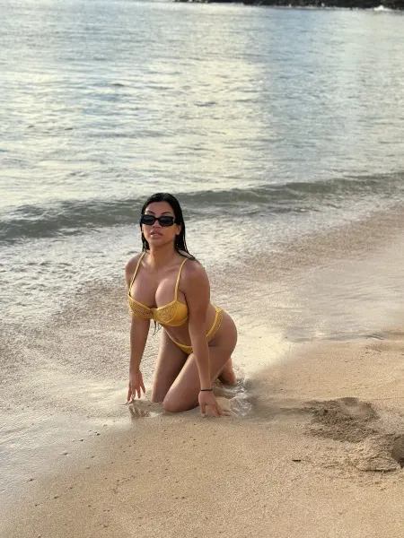Paola, Asian trans escort in Dubai โ photo 10