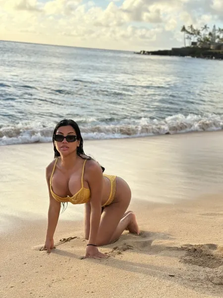 Paola, Asian trans escort in Dubai โ photo 11