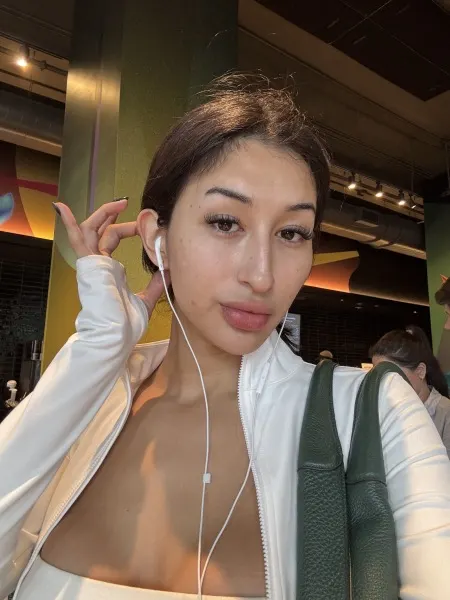 Sabrina, trans escort in Dubai โ photo 13