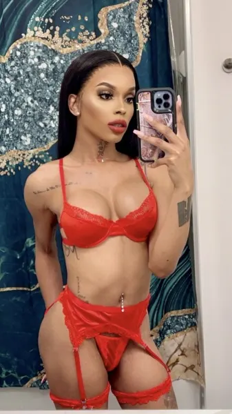 Sasha, Brazilian trans escort in Dubai โ photo 13