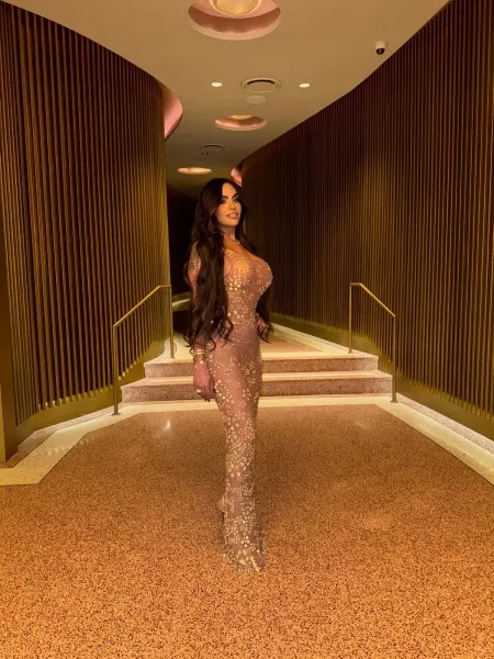 Scarlett, Brazilian trans escort in Dubai โ photo 12